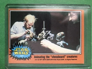 1977 Topps Star Wars #326 Animating the « chessboard » creatures - Picture 1 of 2