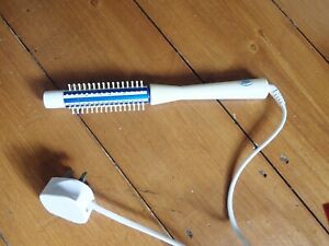 Vintage Retro Boots electric heated styling brush