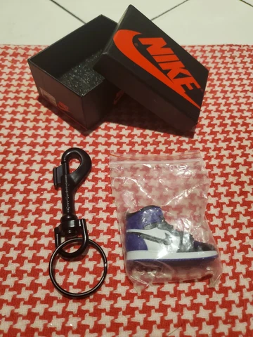 New in Box Mini 3D Air Jordan Nike sneaker shoes keychain Black purple hightop Cover
