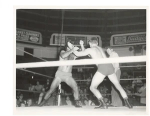 Count Billy Varga In The Ring , Vintage Wrestling Photo, 8" x 10" B - Picture 1 of 7