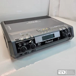 Roland CD-2 Digital CF/CD CD-R/RW Recorder - Picture 1 of 7