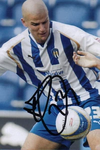 COLCHESTER UNITED: MARC TIERNEY SIGNED 6x4 ACTION PHOTO+COA - Picture 1 of 1