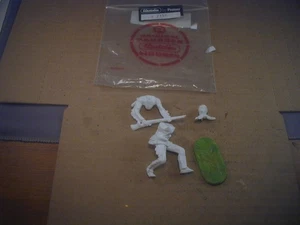 Elastolin 1/32  Frontiersman Alamo Mountain Man  Unpainted Kit # 9-7151 Preiser - Picture 1 of 1