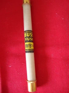 FUSIBLE INSTRUMENTO ALTO VOLTAJE HVB-1/2 BUSSMANN (4-1/2" X13/32") CANTIDAD.  DE UNO - Imagen 1 de 4