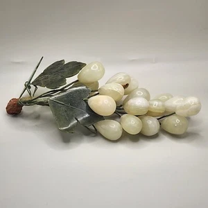 Jades Stone Grapes Cluster Asian  - Picture 1 of 16