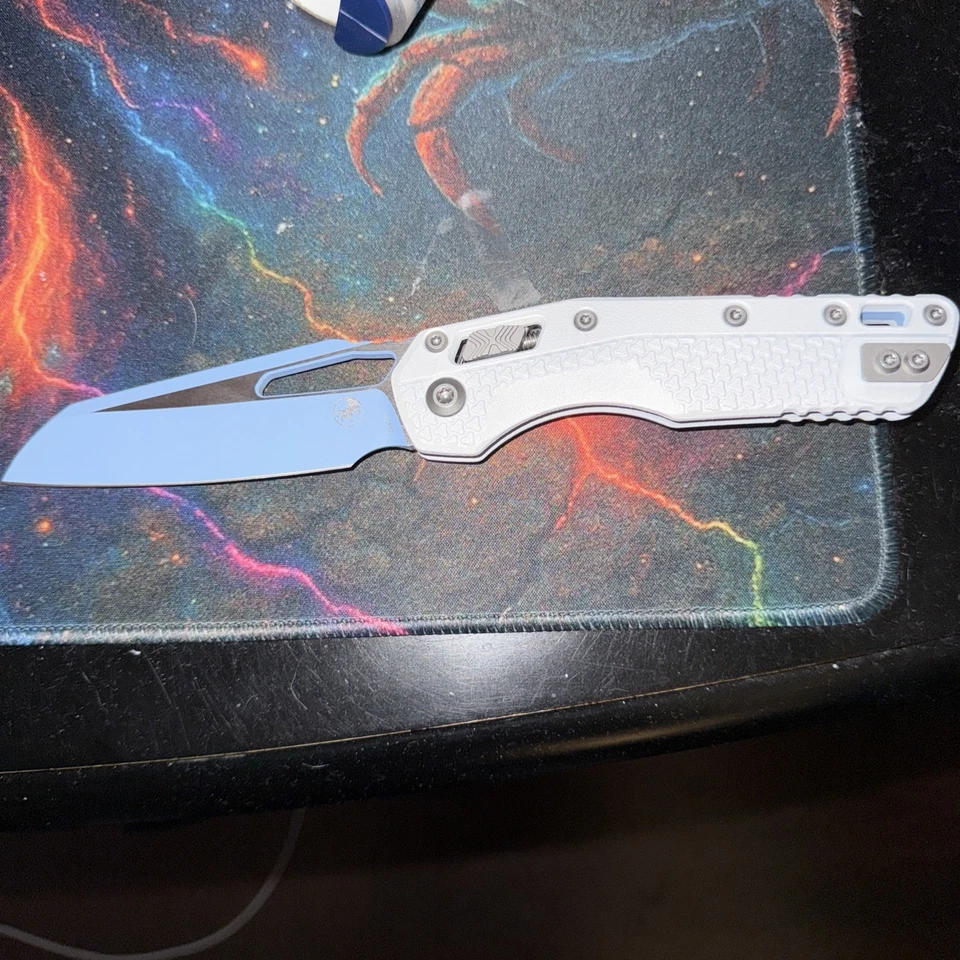 Microtech Knives MSI S/E Crossbar Lock 210T-1PMCWH-Y7 White Blue M390MK Knife - Image 1 of 1