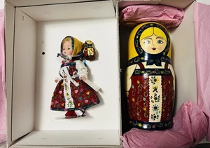Madame Alexander Doll Russia With Matroyshka Nesting Doll #24150 NOS Vintage - Picture 1 of 5