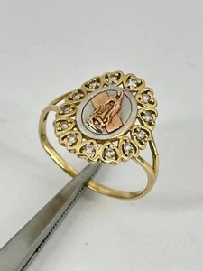 14KT Multi-Tone Gold St Mary Ring Size 7 1.9g - Picture 1 of 8
