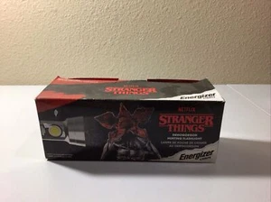 Netflix Official Stranger Things Demogorgon Retro Hunting LED Flashlight 2022  - Foto 1 di 2