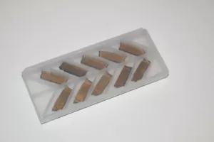 Paquete de 10 inserto de separación de ranura giratoria Iscar 6004503 IC830 DGR 3102C-15D - Imagen 1 de 4