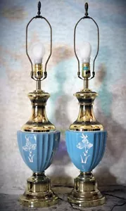 Par de lámparas de mesa vintage 1985 esmalte azul y latón 29" x 7" - Imagen 1 de 13