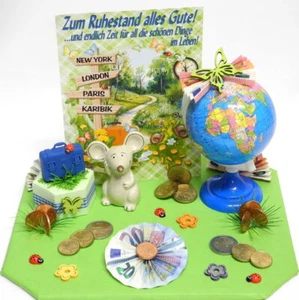 Geldgeschenk Ruhestand ☘ Maus Globus ☘ Geschenkschachtel + Koffer blau ☘ Rente - Bild 1 von 6