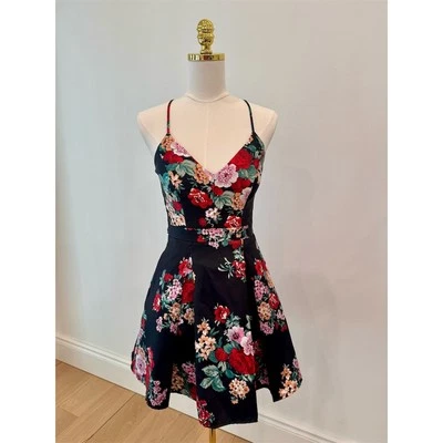 B. Vestido de fiesta floral elegante para jóvenes talla 5 sin mangas corto boda regreso a casa Foto 1 de 4