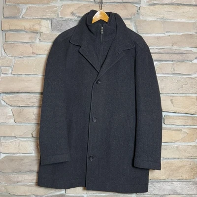 Hugo Boss mens 100% Virgin wool herringbone overcoat jacket size 40R - Image 1 of 4