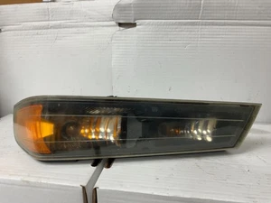 2004-2012 Chevrolet Colorado Left Turn Signal Driver Side Used OEM hazed - Bild 1 von 8