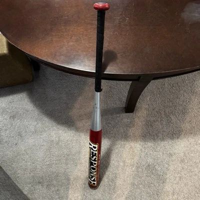 Softbol TPS Louisville Slugger Response DL composto Slowpitch 34 pol./26 oz SB814R - Imagem 1 de 4