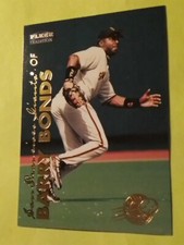 BARRY BONDS-SAN FRANCISCO GIANTS-1999 FLEER TRADITION CARD #27-GOLD STAMPED 2000