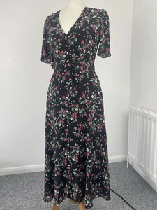 Hayley Menzies Eve Vestito Camicia Midi Tg M Nero Floreale 100% Seta Crepe Cintura - Foto 1 di 16