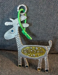 Adorno de esmalte y peltre estilo Crosby & Taylor Santa's Reindeer Blitzen - Imagen 1 de 6