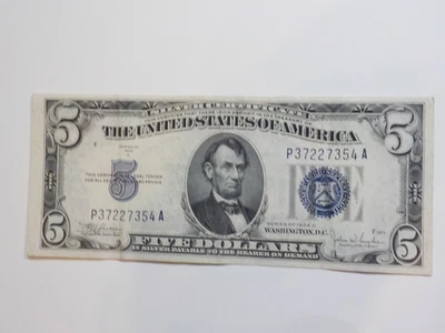 Silver Certificate 1934 5 Dollar Bill Paper Money Five Currency Blue Seal Note  - Image 1 of 2