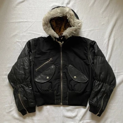 ¡TIPO YOHJI YAMAMOTO RARO LOCO DE COLECCIÓN! CHAQUETA DE CUERO UNIVERSITARIA ALASKA PIEL Foto 1 de 4
