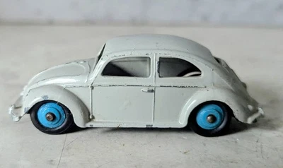 Volkswagen Beetle Dinky/Mecanno gris con tapacubos azules sin caja usado  Foto 1 de 4