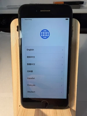 Apple iPhone SE 2. Gen. 128GB Schwarz A2296 MXD02ZD/A - Bild 1 von 4