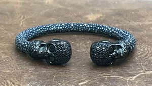 Natural Black Stingray leather Cuff Bracelet with 925 Sterling Silver Skulls $NR - Picture 1 of 5