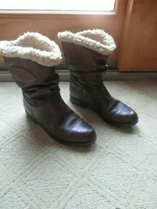 Boots, Women's Canada, Leather with Sheepskin lining, 8 - Picture 1 of 4