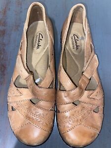 Clarks Bendable Shoes Women Size 6.5 Brown Leather Casual Mary Jane Flats 65068