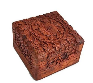 Caja de madera para mujer tallada a mano de 4" con intrincadas tallas completas de cachemira - Imagen 1 de 4