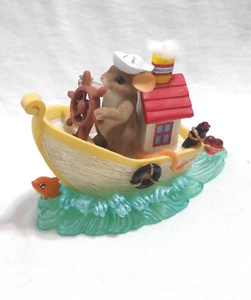 Tugboat Figurine "You Tug At My Heart" Charming Tails Love (Mouse) [Retired] - Picture 1 of 7