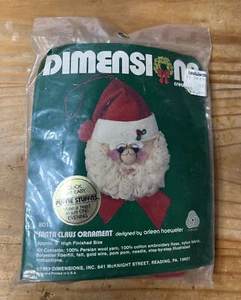 Dimensions 1981 : Santa Claus Ornaments Kit #8012 (SEALED) - Picture 1 of 2