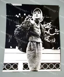 Fashion Model Vintage Winter Outfit 1965 Original Pressefoto - Bild 1 von 2