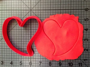Curved Heart Cookie Cutter - Picture 1 of 3