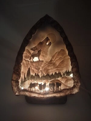Iluminar Punta de Flecha Forma Aullador Lobo Y Mundo Pack 3D Estatuilla Luz Nocturna Lámpara Foto 1 de 4