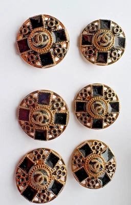 CHANEL Baroque Round Design 25 mm XL BUTTONS Set of 6 Black and Gold - Image 1 of 4