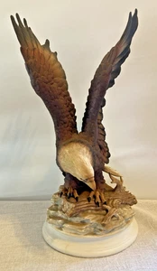 Vintage Ceramic Bald Eagle Statue Figurine Master Centerpiece Homco - Picture 1 of 9