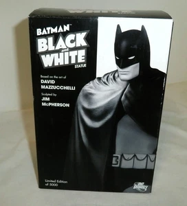DC Batman Black and White Statue David Mazzucchelli #0487 of 5000 First Edition - Picture 1 of 9