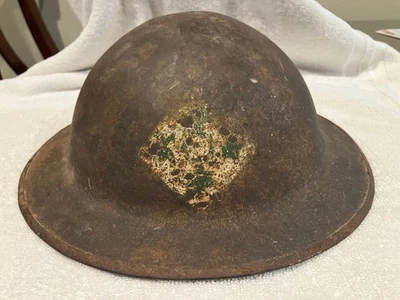 Vintage Original WWI U S ARMY 4TH INFANTRY DIVISION STEEL HELMET DOUGHBOY - Image 1 of 4