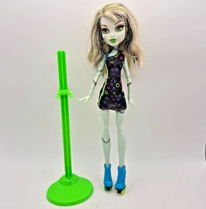 Monster High Skultimate Roller Maze Frankie Stein Fasion Doll 2012 Mattel - Picture 1 of 7