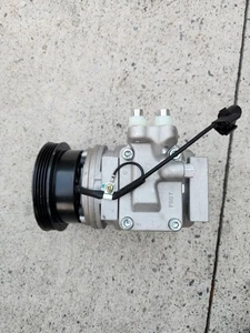 Air Conditioner Compressor w/ Clutch For Hyundai Tucson 2.0L 2008-2009 2022273 - Bild 1 von 10