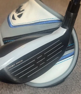 TaylorMade SIM MAX 19* 3H Hybrid Stiff Flex Fujikura Ventus Blue - Picture 1 of 3