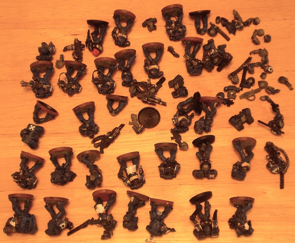 Games Workshop Warhammer 40k Classic Space Marines in Bits Bundle Spares/Repair - Image 1 of 1