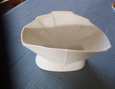 VASE Blumenvase fächerförmig alka  Kaiser Porzellan  weiß 60er J. top - Bild 1 von 3