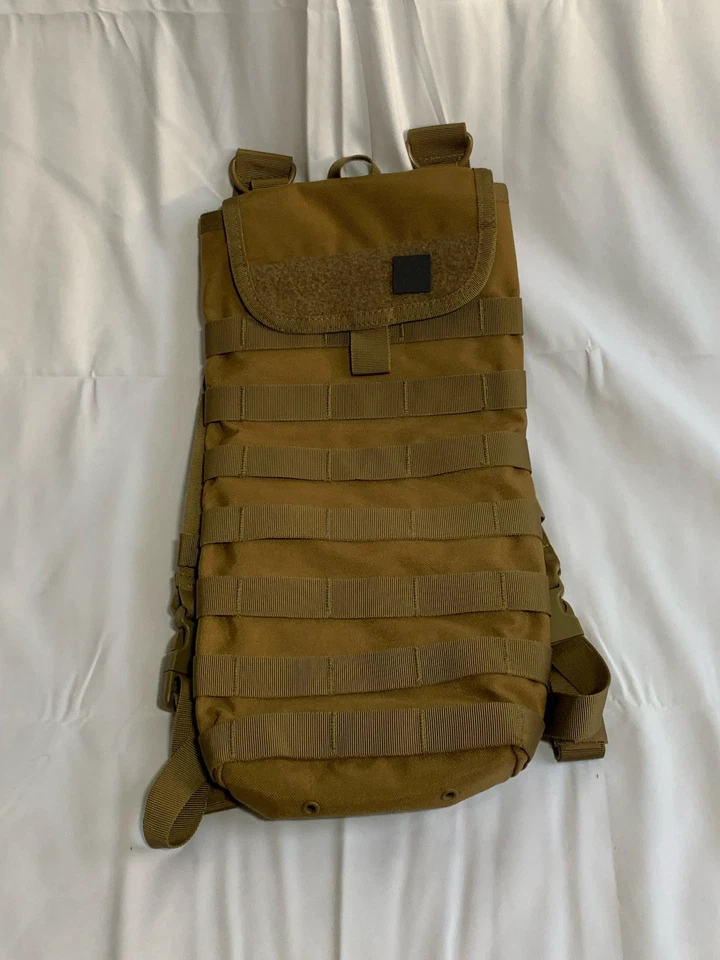 Bolsa Condor Hydration Carrier HCB-498 MOLLE (somente) sem bexiga - Imagem 1 de 3