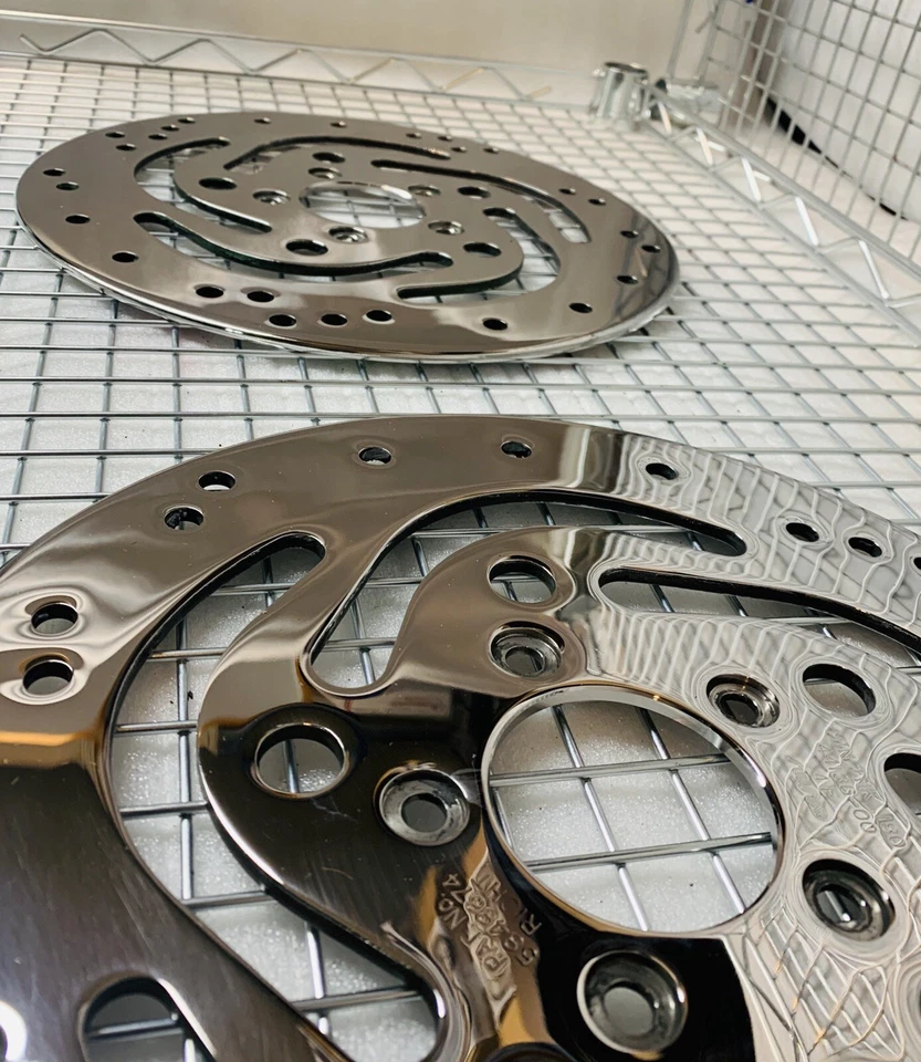 HARLEY POLISH 2 ROTORES DIANTEIRO E TRASEIRO SOFTAIL 2000 Heritage fatboy troca de fabricante de equipamento original - Imagem 1 de 4