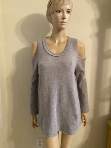 AQUA 100% KASCHMIR COLD SHOULDERS GRAU FARBE PULLOVER GR L - Bild 1 von 5