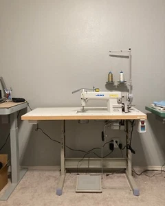 juki ddl-5550 sewing machine - Picture 1 of 8