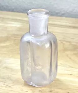 LUNDBORG Perfumery NY PAT’D 1894 Embossed 3” Scalloped Perfume Vanity Bottle - Picture 1 of 21